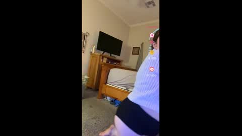 Snapshot of ajsquirts chatting on October 2025 03:46:02 PM ajsquirts online show from October 2025 03:46:02 PM