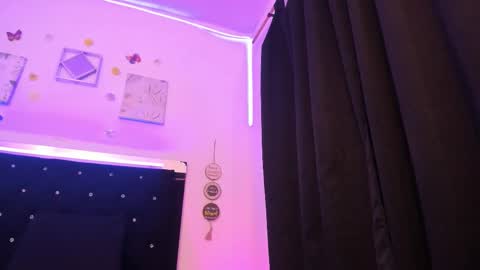 Snapshot of akarirosetti chatting on October 2025 05:37:02 AM akarirosetti online show from October 2025 05:37:02 AM