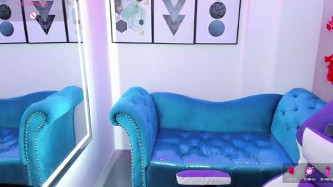 Snapshot of akaza_hakuji_ chatting on October 2025 12:50:01 PM Azaka online show from October 2025 12:50:01 PM