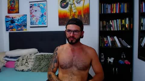 akiles online show from February 2025 11:17:01 PM
