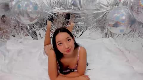 Akimmidoll GMT-5 0630 -1330 online show from October 2025 01:17:02 PM