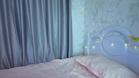 Kim online show from November 2025 04:41:02 PM