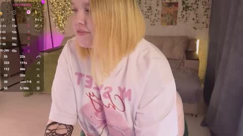 Snapshot of akinohana chatting on October 2025 03:03:02 PM Aki online show from October 2025 03:03:02 PM