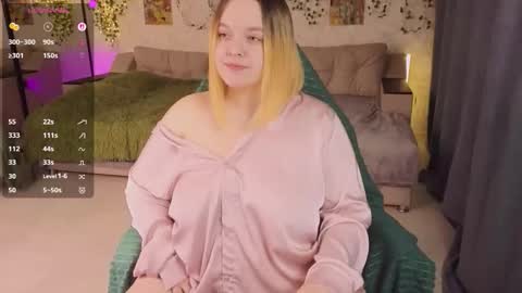 Snapshot of akinohana chatting on November 2025 11:34:01 AM Aki online show from November 2025 11:34:01 AM