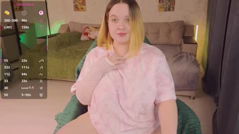 Snapshot of akinohana chatting on November 2025 11:21:02 AM Aki online show from November 2025 11:21:02 AM