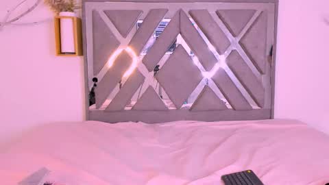 Snapshot of akira_hime chatting on September 2025 10:09:02 PM Akira online show from September 2025 10:09:02 PM