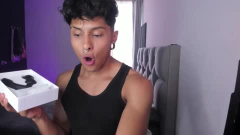 Ander uwu online show from October 2025 09:03:02 PM