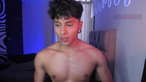 Ander uwu online show from November 2025 07:35:01 PM