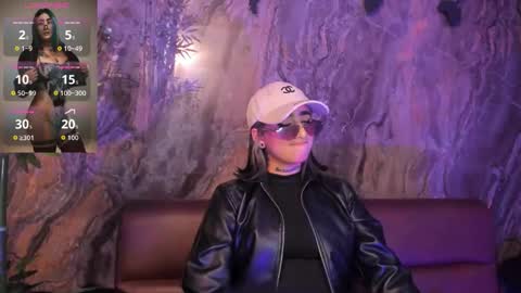 Snapshot of alahia_dangelo_ chatting on October 2025 05:53:01 PM ALAHIA online show from October 2025 05:53:01 PM