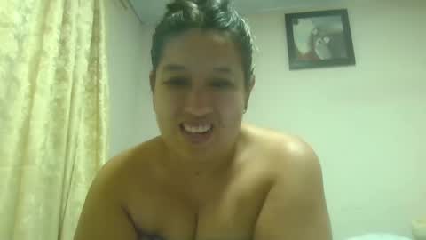 Snapshot of alahia_fox chatting on January 2025 04:18:02 AM alahia online show from January 2025 04:18:02 AM