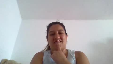 Snapshot of alahia_fox chatting on November 2025 07:58:02 PM alahia online show from November 2025 07:58:02 PM