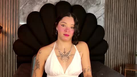 alahyapalmer_ online show from October 2025 04:25:02 AM