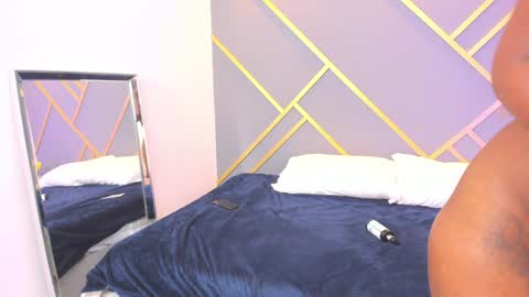 Snapshot of alaia_colins chatting on January 2025 07:17:01 AM alaia_colins online show from January 2025 07:17:01 AM