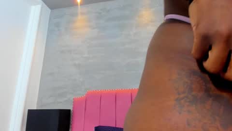 Snapshot of alaia_colins chatting on September 2025 04:34:02 AM alaia_colins online show from September 2025 04:34:02 AM