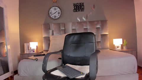  Alaia  online show from December 2024 02:39:01 PM