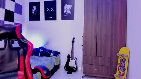 Alan Boy online show from October 2025 01:05:02 AM