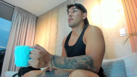 Snapshot of alan_greek_1 chatting on December 2024 10:57:02 PM Alan greek online show from December 2024 10:57:02 PM