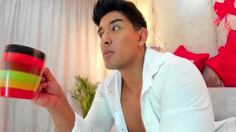 Snapshot of alan_greek_1 chatting on February 2025 11:17:02 AM Alan greek online show from February 2025 11:17:02 AM