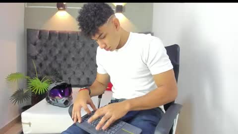 Alan online show from September 2025 01:37:02 PM