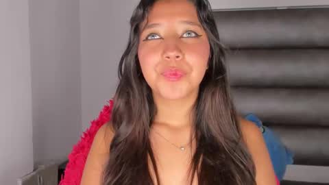 alana online show from October 2025 08:40:01 PM