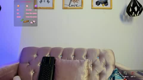 alana_vega69 online show from September 2025 12:10:02 PM