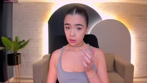 Alana online show from October 2025 12:06:01 PM