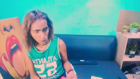 Snapshot of alanadelray chatting on January 2025 06:45:02 AM alanadelray online show from January 2025 06:45:02 AM