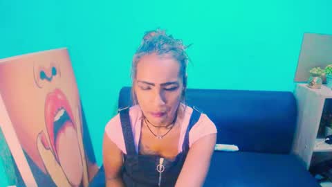 Snapshot of alanadelray chatting on January 2025 07:32:01 AM alanadelray online show from January 2025 07:32:01 AM