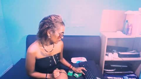 Snapshot of alanadelray chatting on March 2025 11:42:02 AM alanadelray online show from March 2025 11:42:02 AM