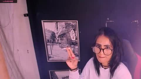 Snapshot of alanadelray chatting on November 2025 08:27:02 AM alanadelray online show from November 2025 08:27:02 AM