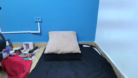 Snapshot of alanah_preston_ chatting on October 2025 11:51:02 PM Alanah Prestoon online show from October 2025 11:51:02 PM