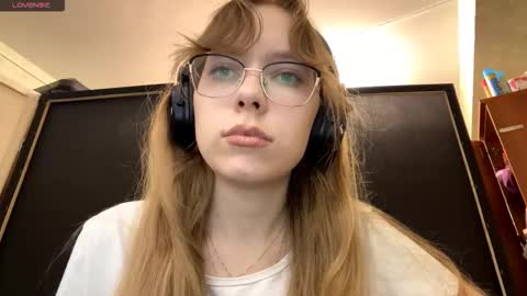 Snapshot of alanehadaller chatting on October 2025 02:39:02 PM Stella online show from October 2025 02:39:02 PM