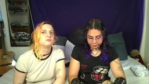 Alani online show from October 2025 10:49:02 PM