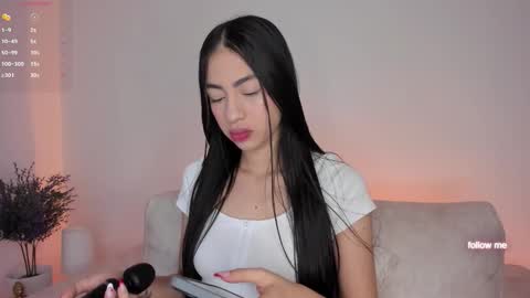 Snapshot of alannah__ chatting on October 2025 10:12:01 AM online show from October 2025 10:12:01 AM