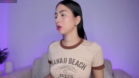 Snapshot of alannah__ chatting on November 2025 11:18:02 AM online show from November 2025 11:18:02 AM