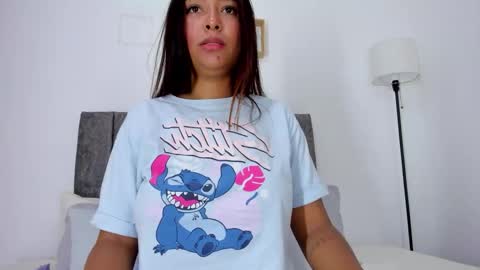 Snapshot of alannajones1 chatting on November 2025 11:43:01 AM Alanna online show from November 2025 11:43:01 AM