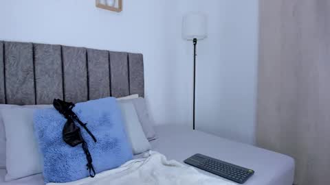 Snapshot of alannajones1 chatting on November 2025 12:05:02 PM Alanna online show from November 2025 12:05:02 PM