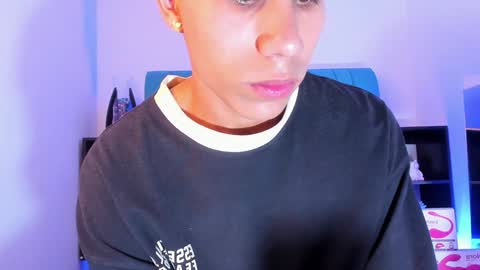 alannaughty_ online show from December 2024 09:18:02 PM