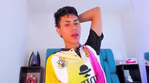 alannaughty_ online show from January 2025 09:56:01 AM