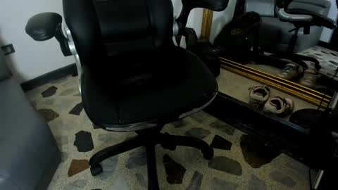 alanred_ online show from September 2025 02:01:02 AM