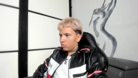 alanred_ online show from September 2025 04:14:01 AM