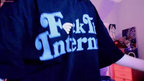 alaska_chan_ online show from February 2025 06:05:02 PM