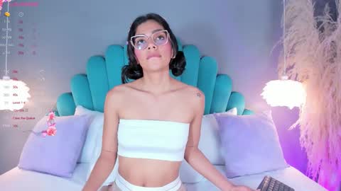 Snapshot of alassiahocthner chatting on October 2025 12:02:01 PM Alassia Hocthner online show from October 2025 12:02:01 PM