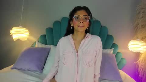 Snapshot of alassiahocthner chatting on October 2025 11:36:02 AM Alassia Hocthner online show from October 2025 11:36:02 AM