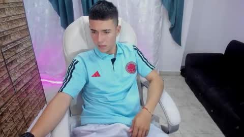 Snapshot of aleckk_boy chatting on October 2025 07:32:01 PM Aleck Boy online show from October 2025 07:32:01 PM