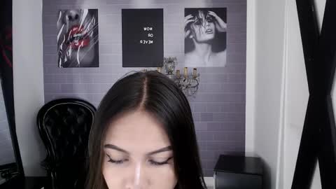 Snapshot of aleesha_cameron02 chatting on November 2025 12:16:01 PM Ale online show from November 2025 12:16:01 PM