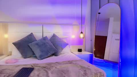 Snapshot of alehia_cute chatting on November 2025 01:17:02 AM Alehia Cute online show from November 2025 01:17:02 AM