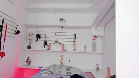 Alejandra online show from October 2025 01:28:01 AM