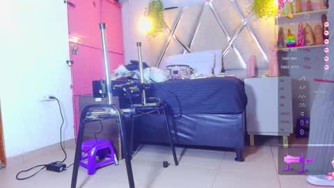 alejandra martins online show from October 2025 02:52:01 AM