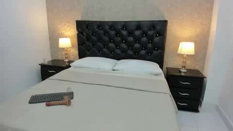 Snapshot of alejandra_tellez chatting on November 2025 07:24:01 PM Alejandra Tellez online show from November 2025 07:24:01 PM